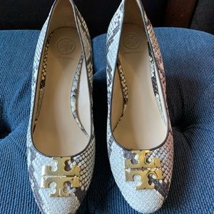 Tory Burch Roccia/Coconut/Gold Wedges Size 8